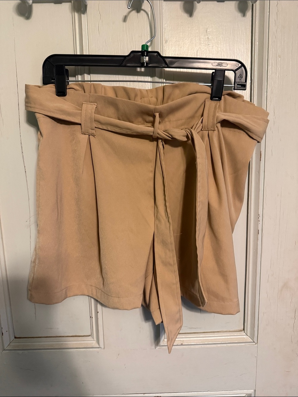 Max Studio Beige Paperbag Tie-Waist Bermuda Shorts